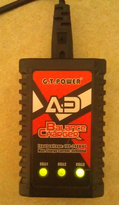 Зар. устр-о G.T.Power A3 0,9А