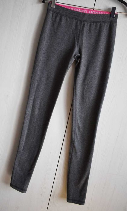 Legginsy XS S 34 sportowe treningowe dresowe śliskie fitness wygodne
