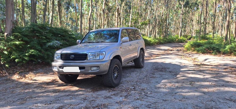 Toyota Land Cruiser HDJ100 4.2