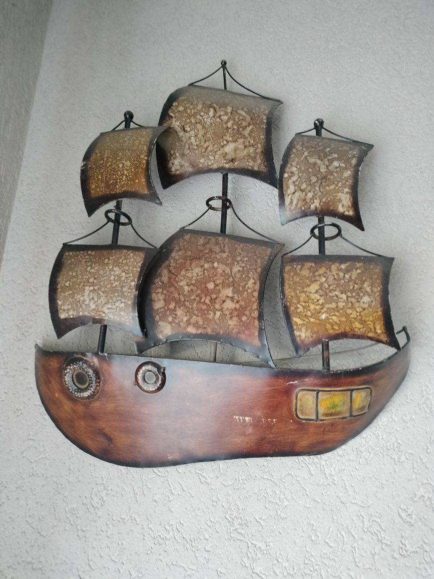Vendo o quadro do barco