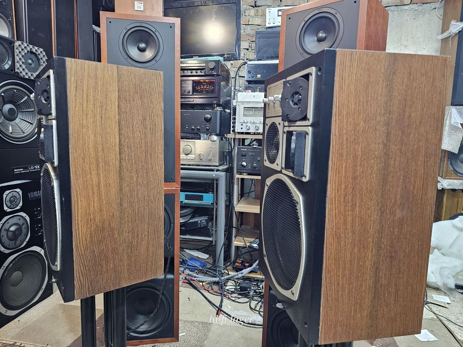 Saba professional 1300 немецкая акустика НЧ30см Закрытый ящик ШПОН Дуб