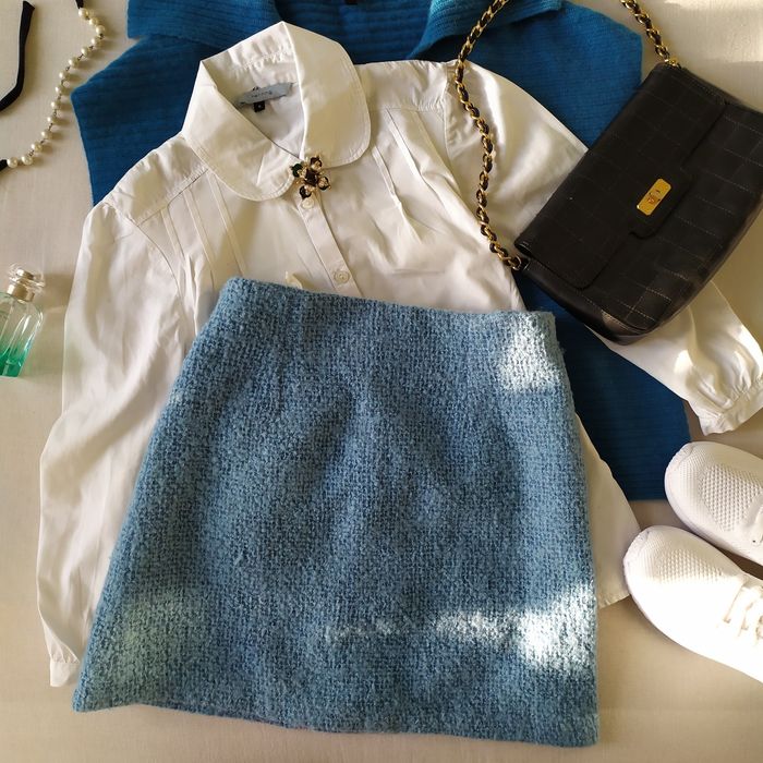 Голуба спідниця трапеція букле Topshop