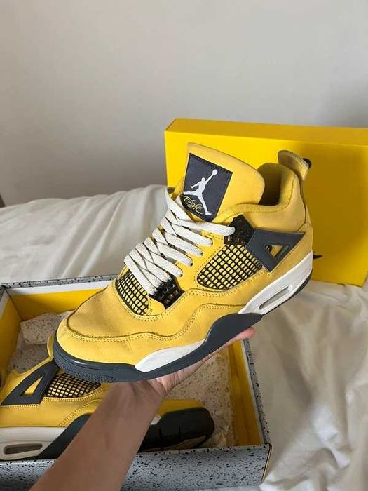Buty damskie Trampk Jordan_Air_Jordan_4_retro_"tour yellow" R.38