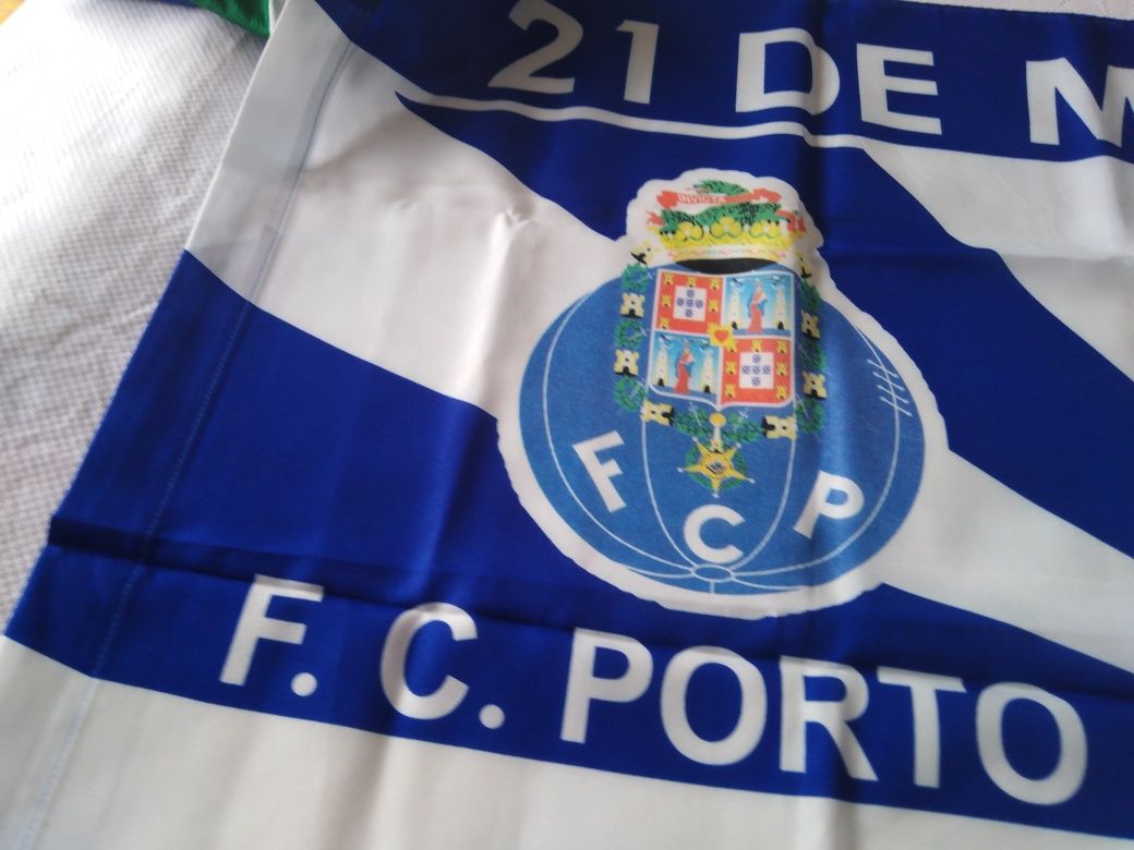 Bandeira do jogo do F. C. Porto com o Celtic F. C.