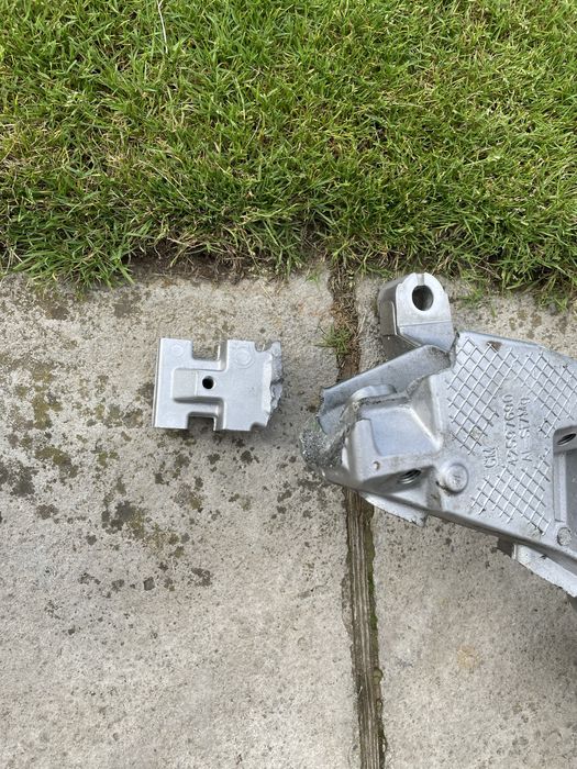 chevrolet bolt euv 2021 підрамнник пошкоджений