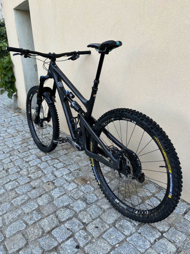 Bicicleta de enduro yeti sb150