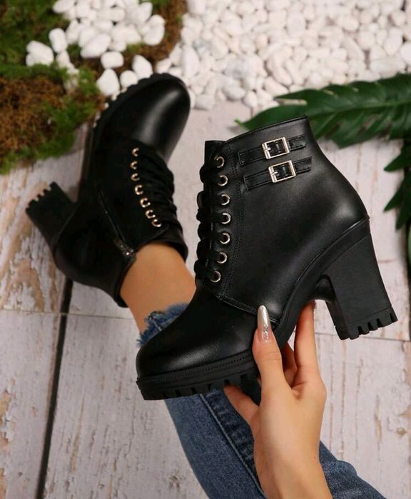 Botki na obcasie czarne 41 / 42 nowe