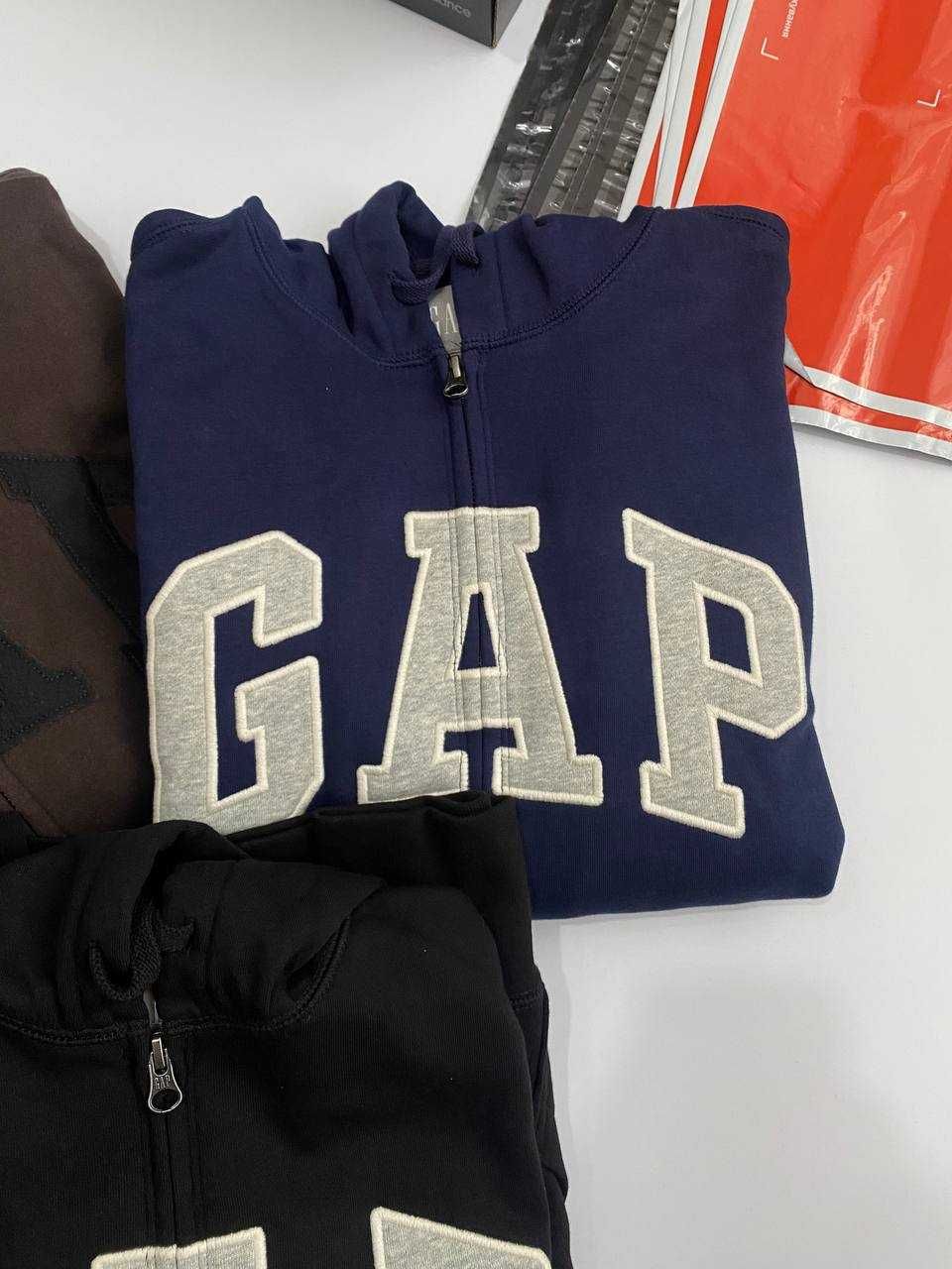 Зіпки/Худі Gap у різних варіаціях