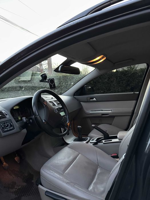 Volvo V50 1.6 дизель 2010