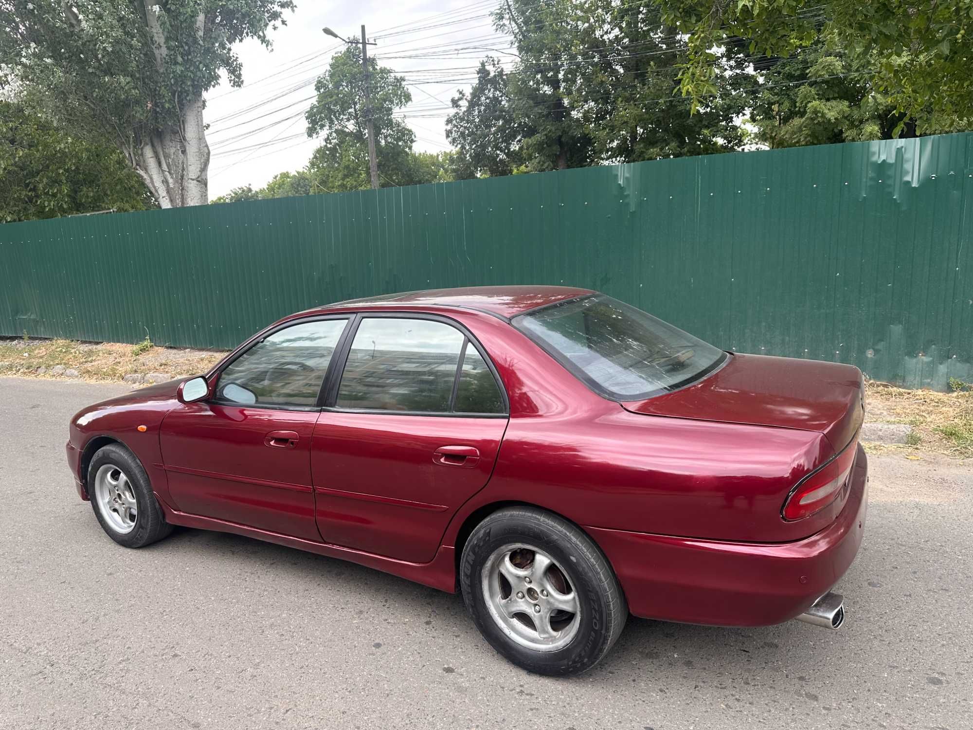 Mitsubishi Galant GT 2.0 V6 в хорошем состоянии на полном ходу