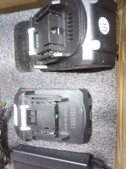 Акумулятор для шуруповерта, гайковерта та ін. інструментів.