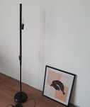 Lampa podłogowa czarna z żarówkami Edison
