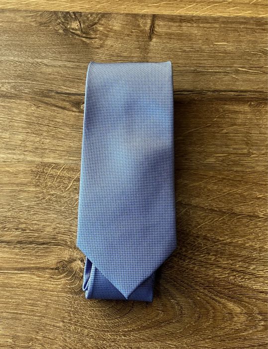 Cztery różne krawaty