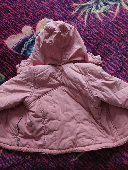 Курточки на дівчинку 3-5 років