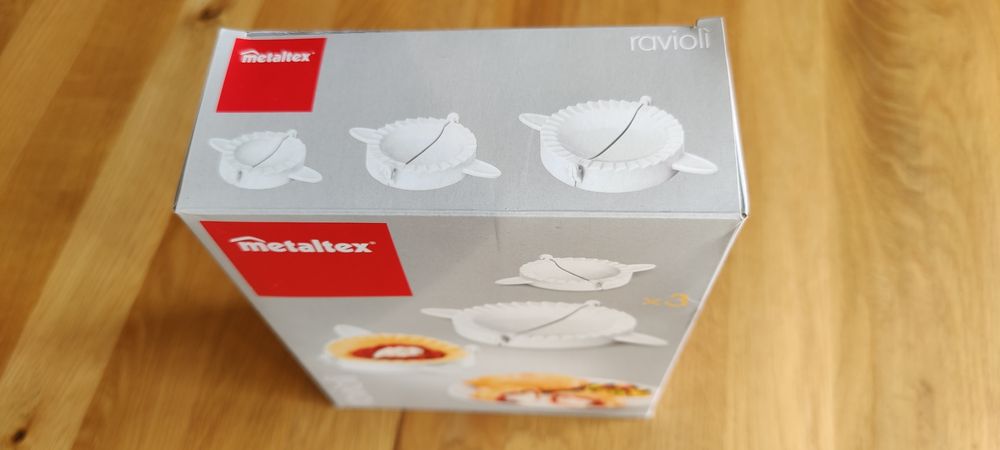 Markowa maszynka, foremka, forma do lepienia pierogów 3 rozmiary .