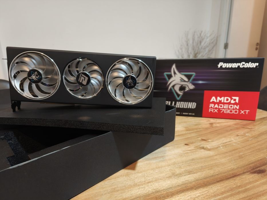 I7 12700 + Strix B660 + 7800 XT + Corsair 32GB DDR5 + Samsung 512 NVME