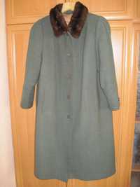 Пальто жіноче зимове (шерсть 100проц.), розм.52-54, комір норка