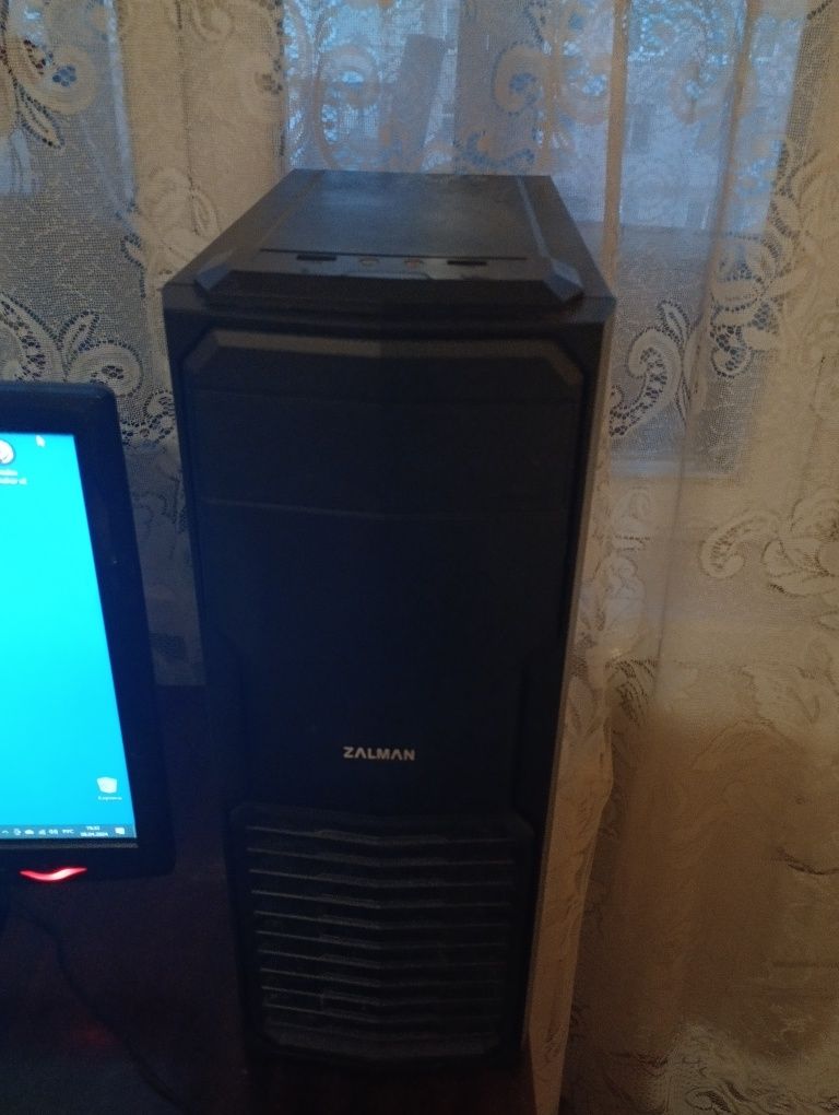 Продам корпус zalman zm-t4