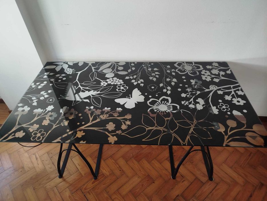 Mesa IKEA VIKA GLASKHOLM - Vidro, floral preto