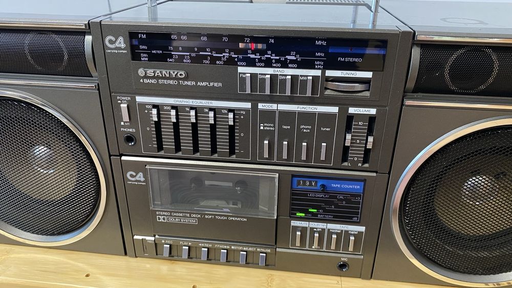 Магнитофон Sanyo C4 Hi-Fi Made in Japan