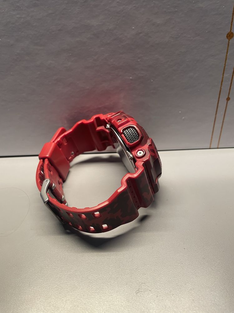 Casio GSHOCK GA-100CM wyjatkiwa kolorystyka