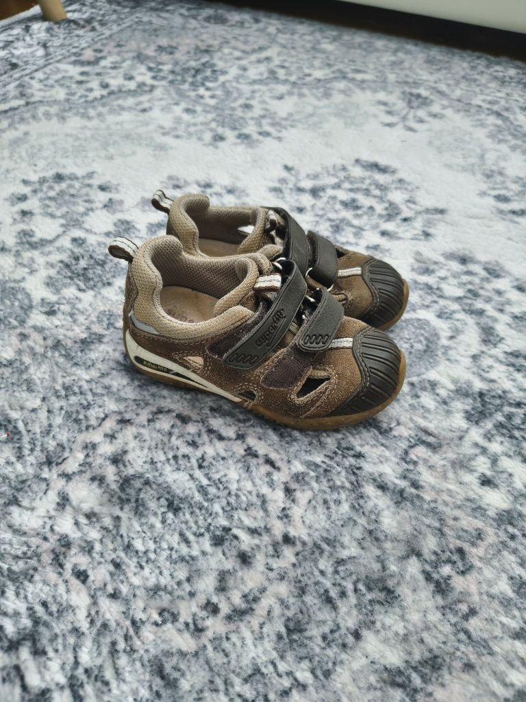 Sandały superfit r 24
