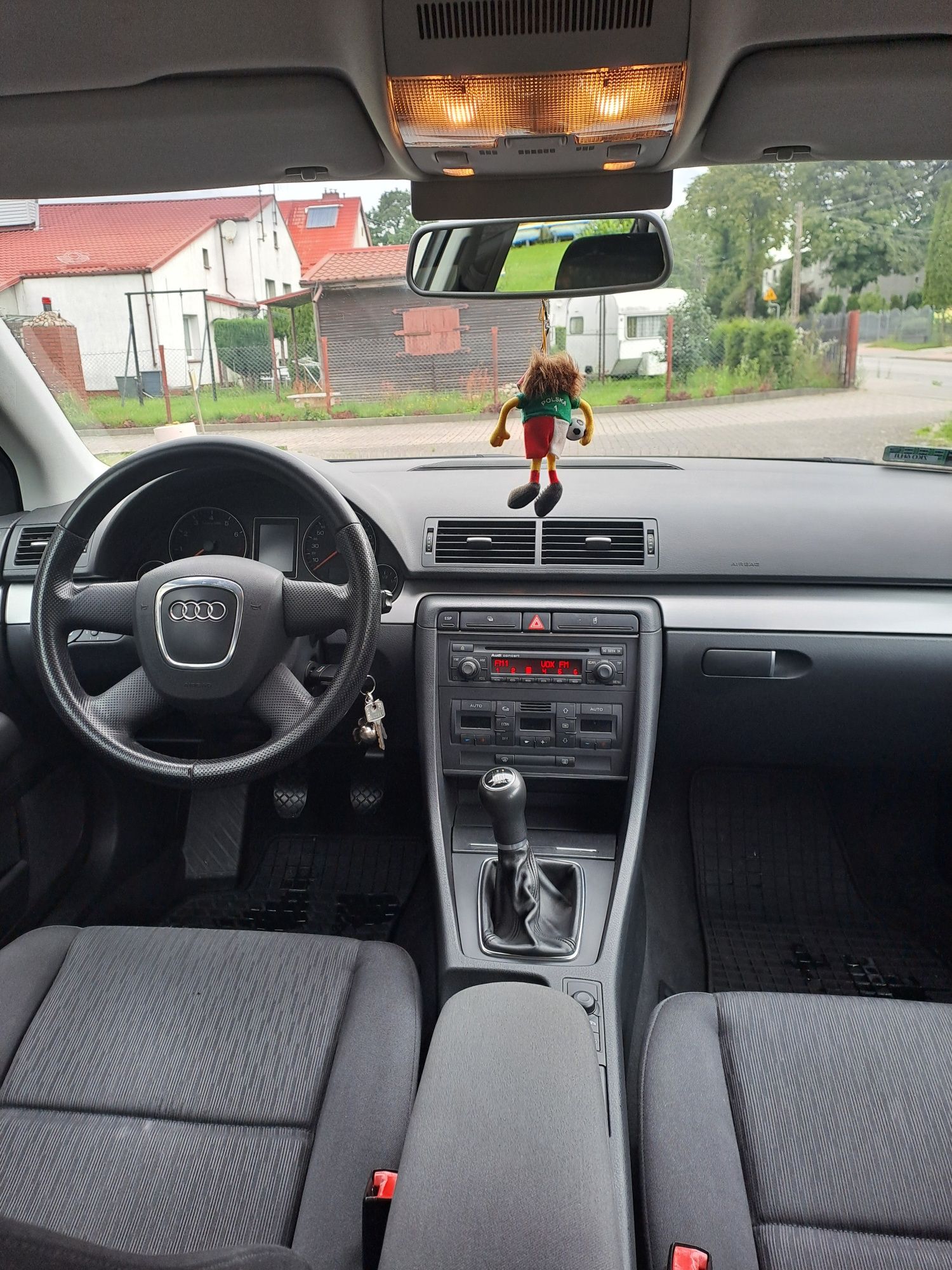 Audi a4 b7 1,6 benzyna MPI 2006 rok