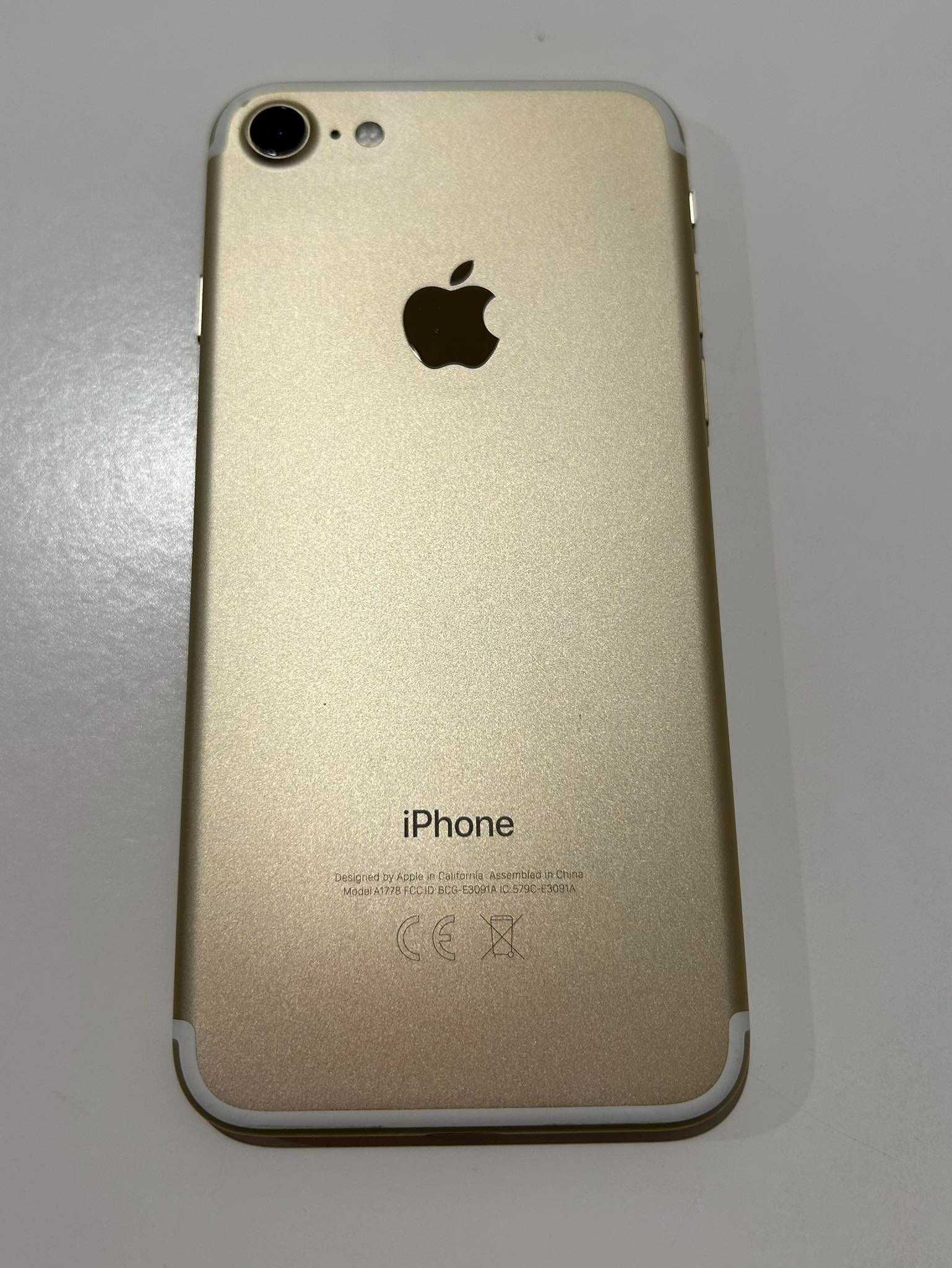 Iphone 7 dourado  -   32GB   -  Desbloqueado