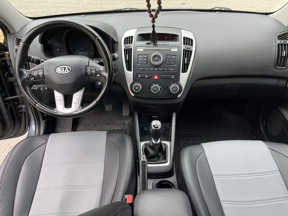 KIA CEED 2009 рік