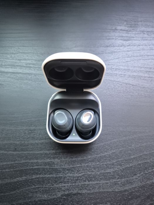 Samsung Galaxy Watch 4 / Buds FE