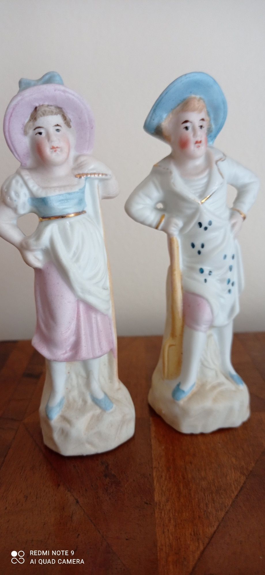 Figurki  kompl. porcelanowe antyki
