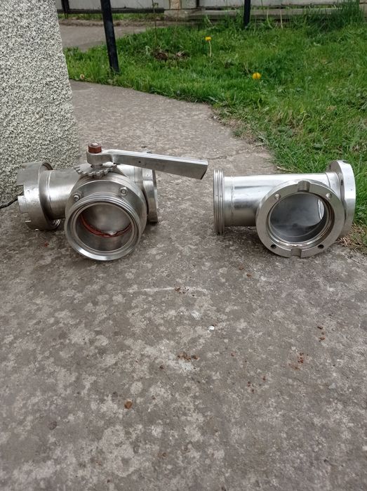 Продам кран та тройник