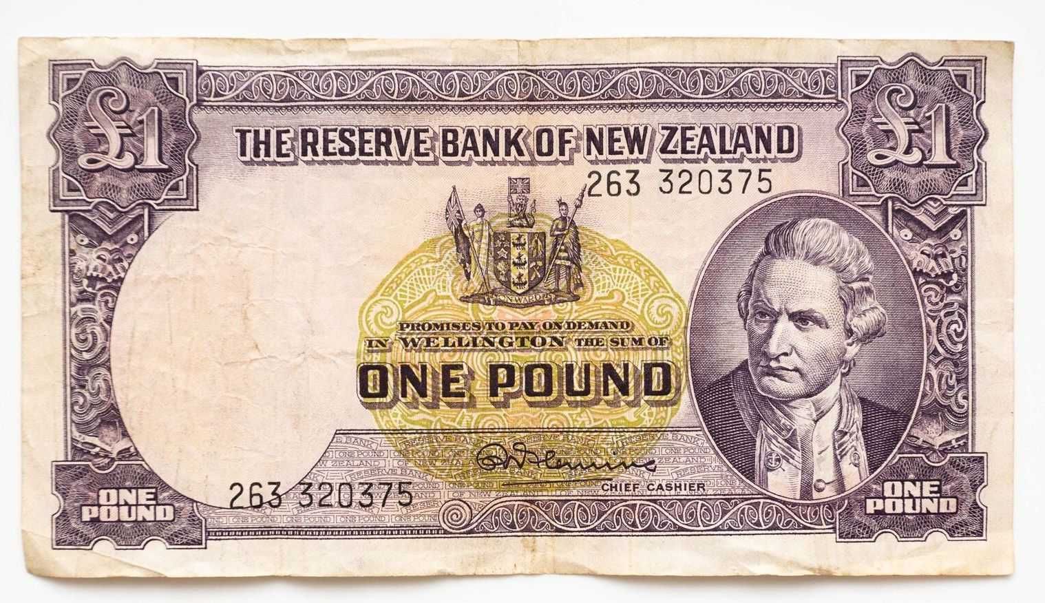 Nowa Zelandia 1 funt P.159 rok 1940 do 1967