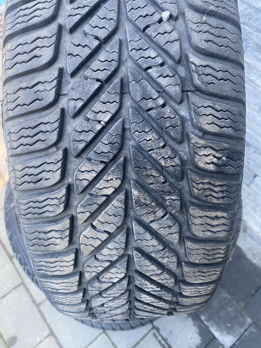 Komplet opon zimowych Dębica Frigo 2 205/55/16