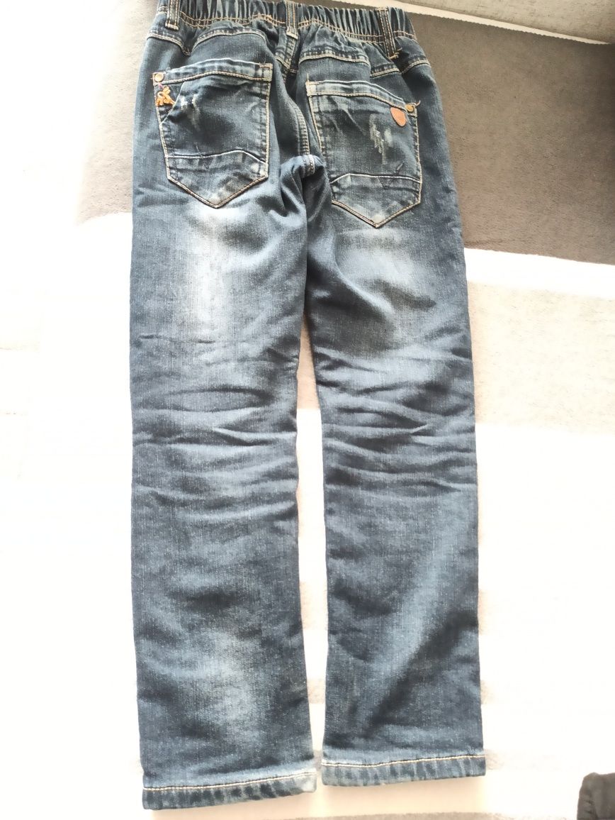 Spodnie jeans ocieplane 134