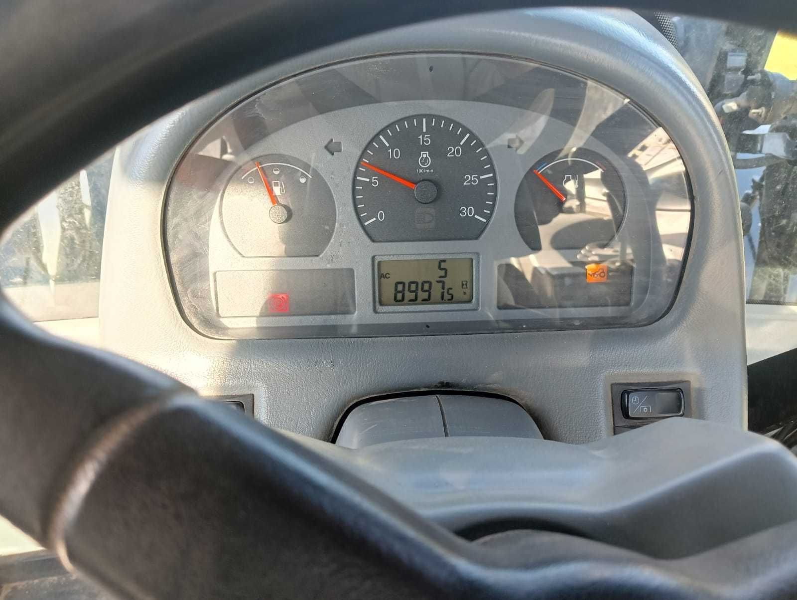 VALTRA T 133 HI TECH  Amortyzowana os/kabina  pneumatyka 167KM  53KM/H