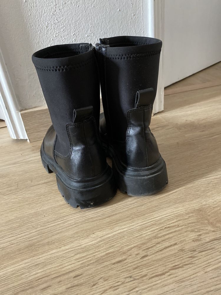 Botas Zara novas