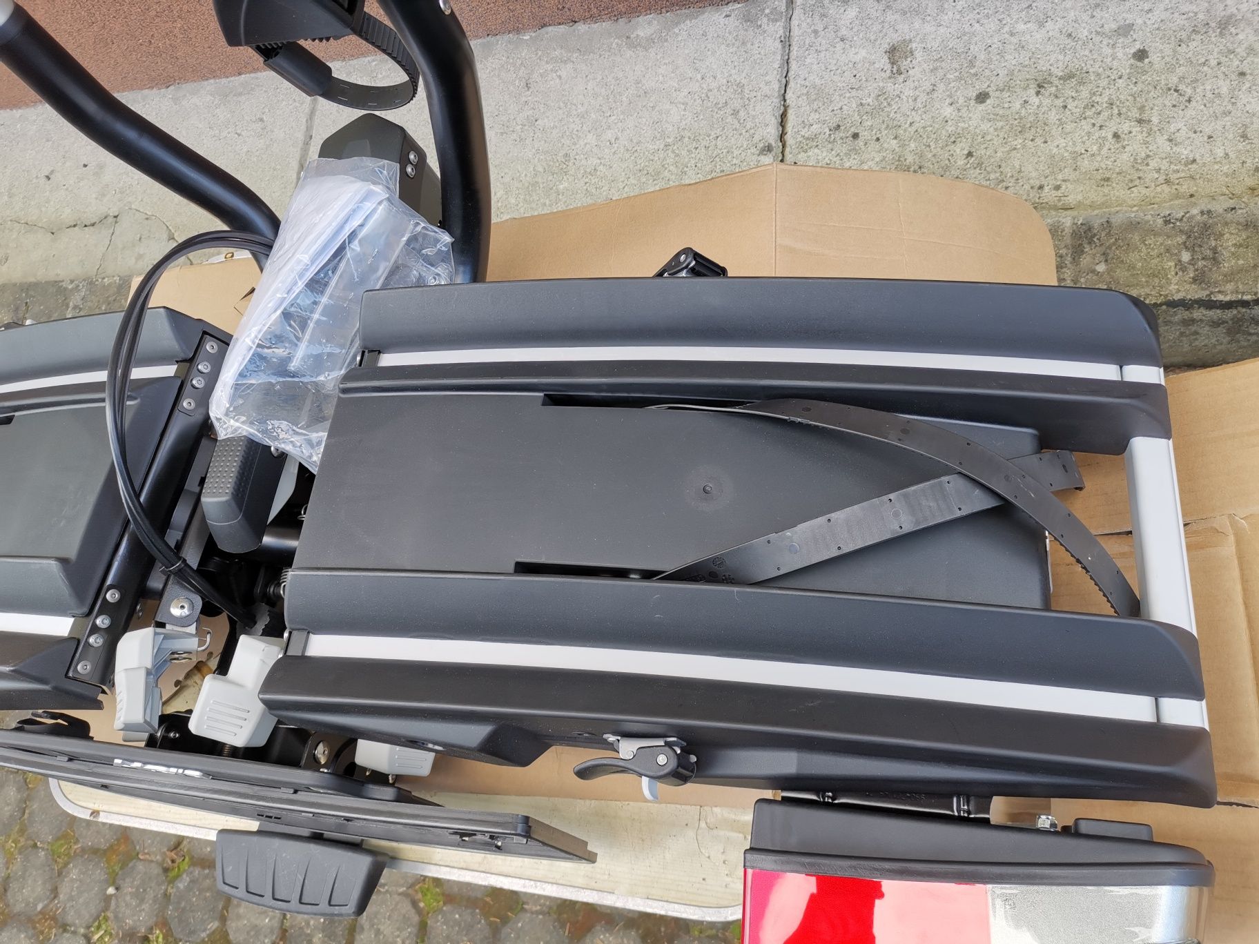 Bagażnik rowerowy na hak(e-rowerów) Atera Genio Pro
