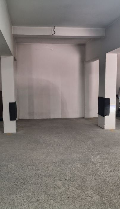 Arrenda-se lugar de garagem