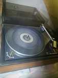 Gramofon vintage PE 2010 – niemiecka klasyka lat 70.