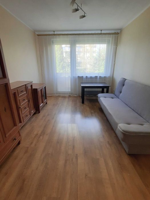 POKÓJ z balkonem w 2-pokojowym, rozkładowym mieszkaniu