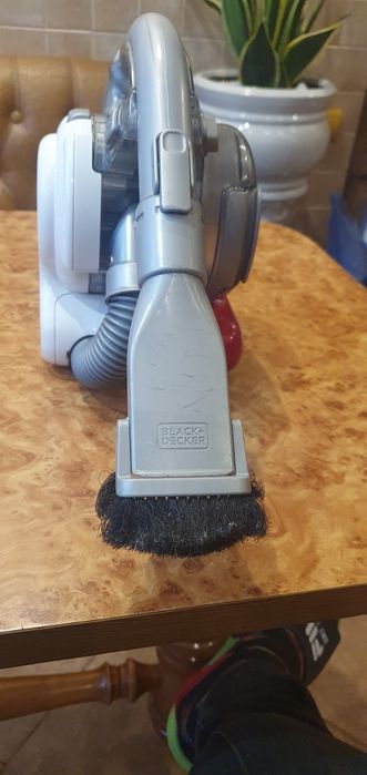 Ручний пилосос  BLACK_DECKER