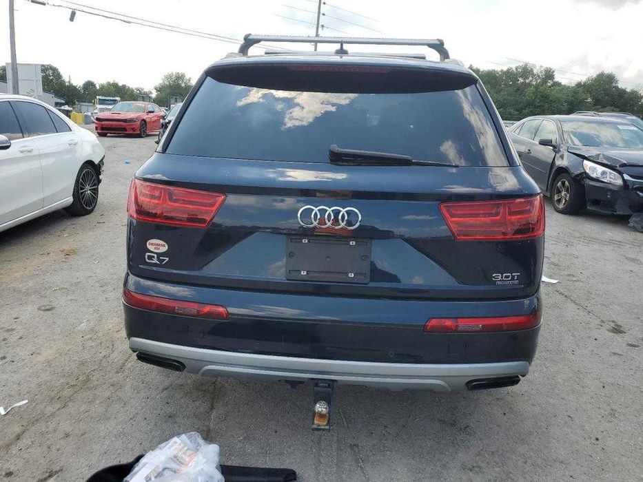 2017 AUDI Q7 PRESTIGE в процесі доставки в Україну