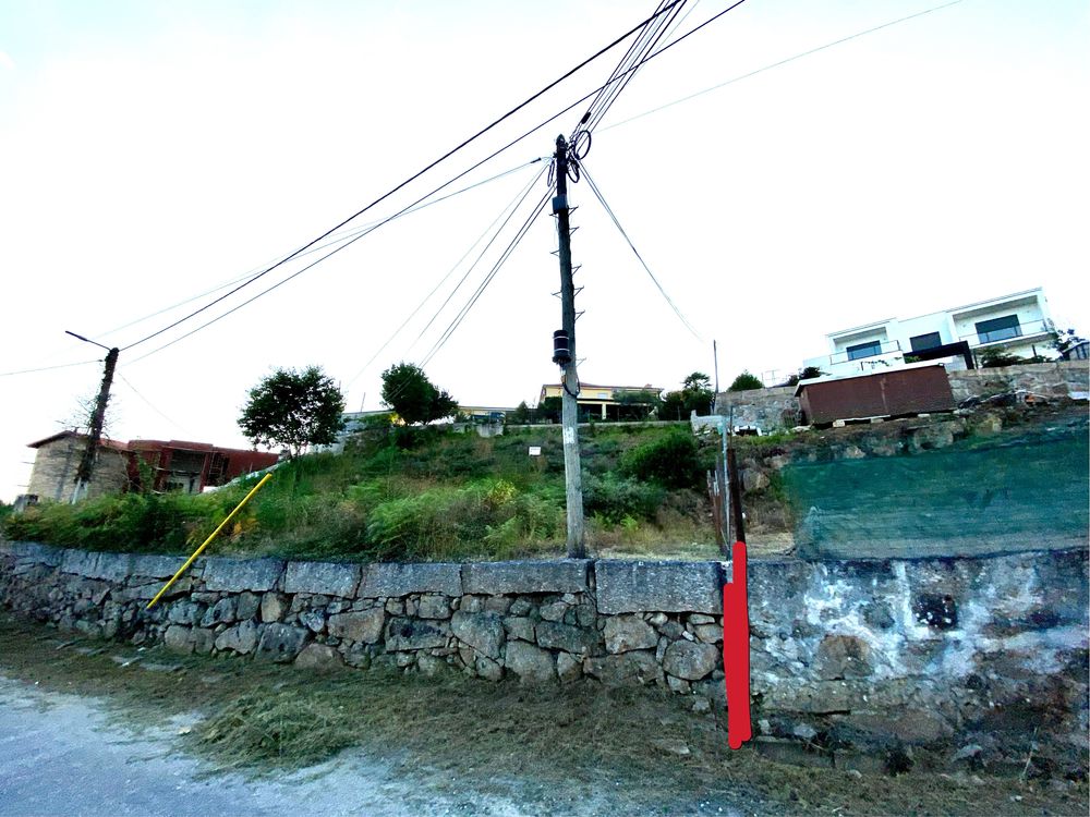 Terreno Urbano em Lamoso Paços de Ferreira ( A 5 minutos da A42 )
