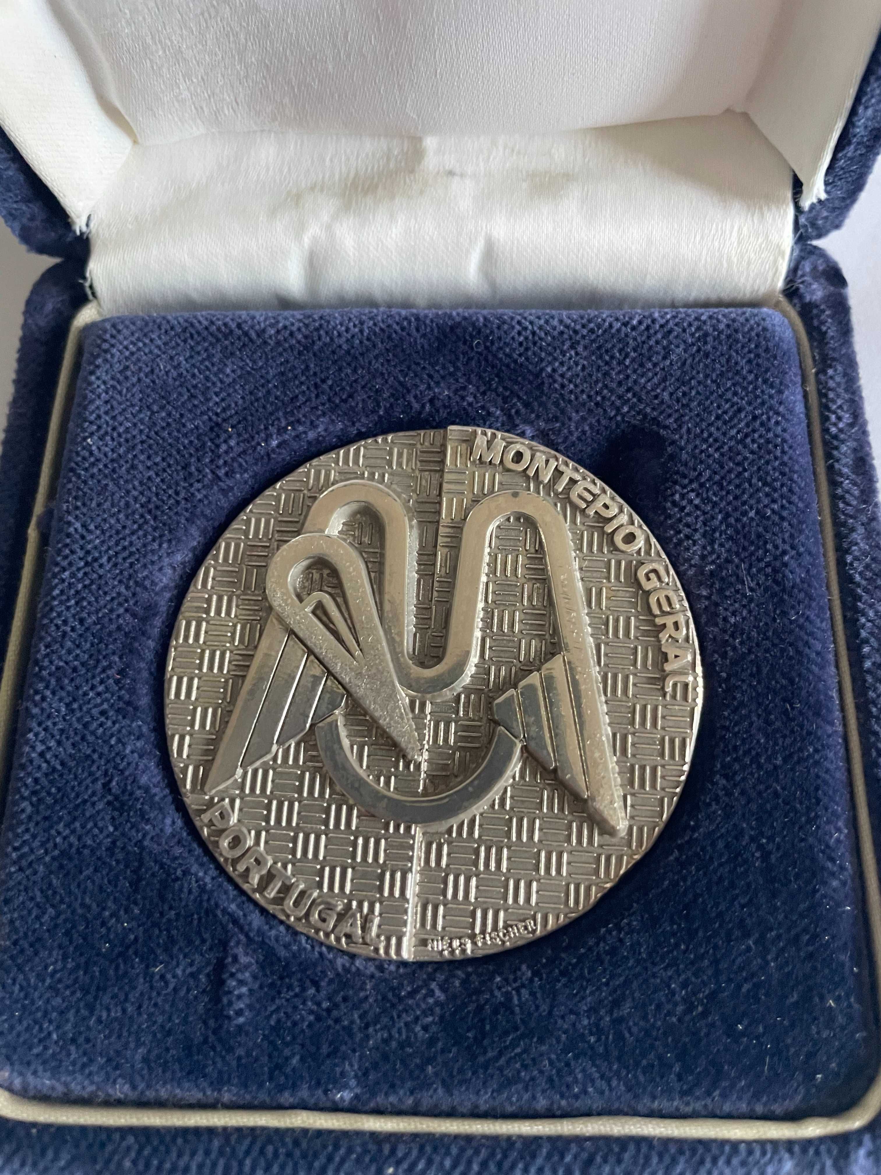 Medalha Comemorativa em Prata – Montepio Geral