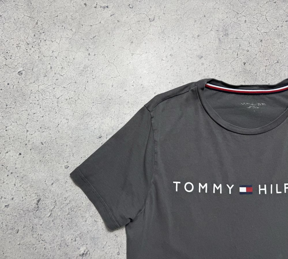 Мужская Футболка Tommy Hilfiger С Большим Логотипом Оригинал S-M