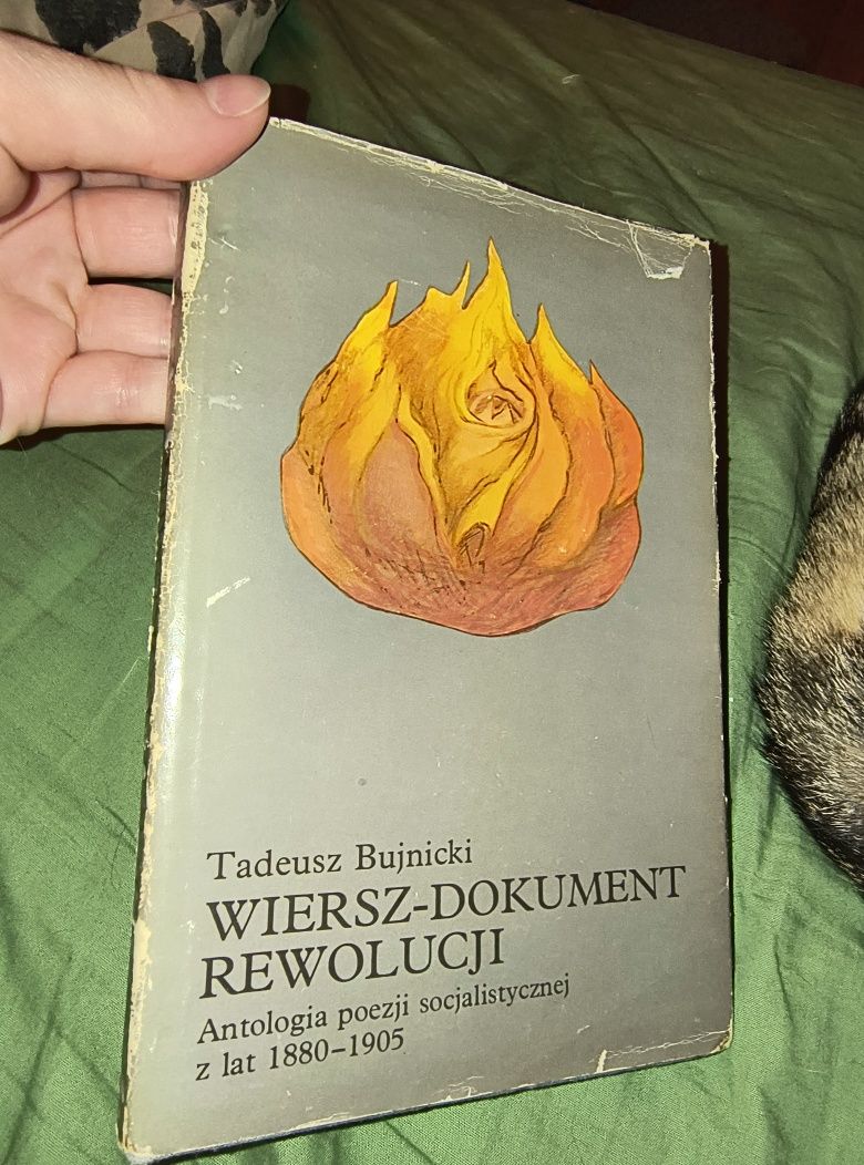 Książka Wiersz-Dokument Rewolucji antologia poezji socjalistycznej