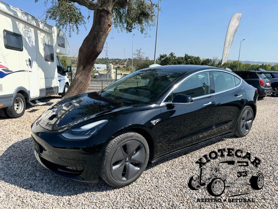 Tesla Model 3 Standard Range Plus RWD