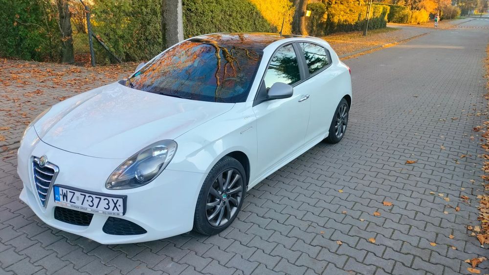 Alfa Romeo Giulietta Sprzedam Alfa Romeo gulietta Veloce PL salon bezwypadkowy z LPG