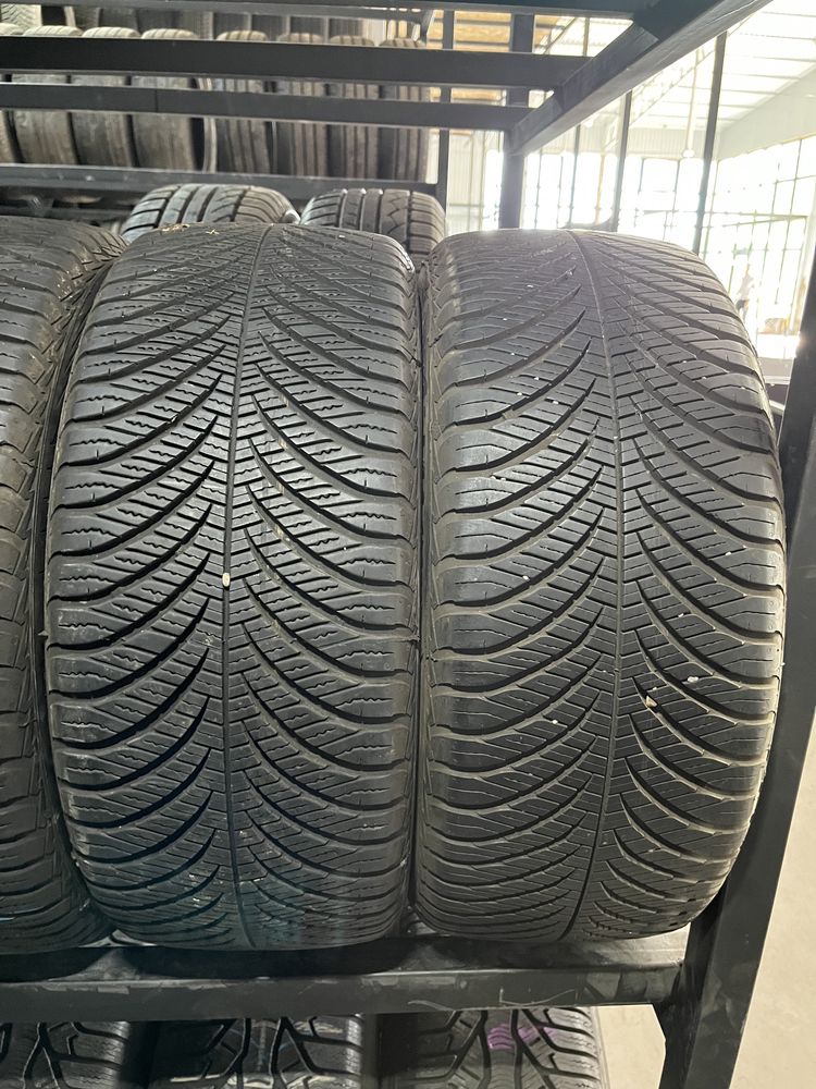 4x 215/45R16 90V GEN-2 Goodyear Vector4Seasons Всесезонные 2016 год